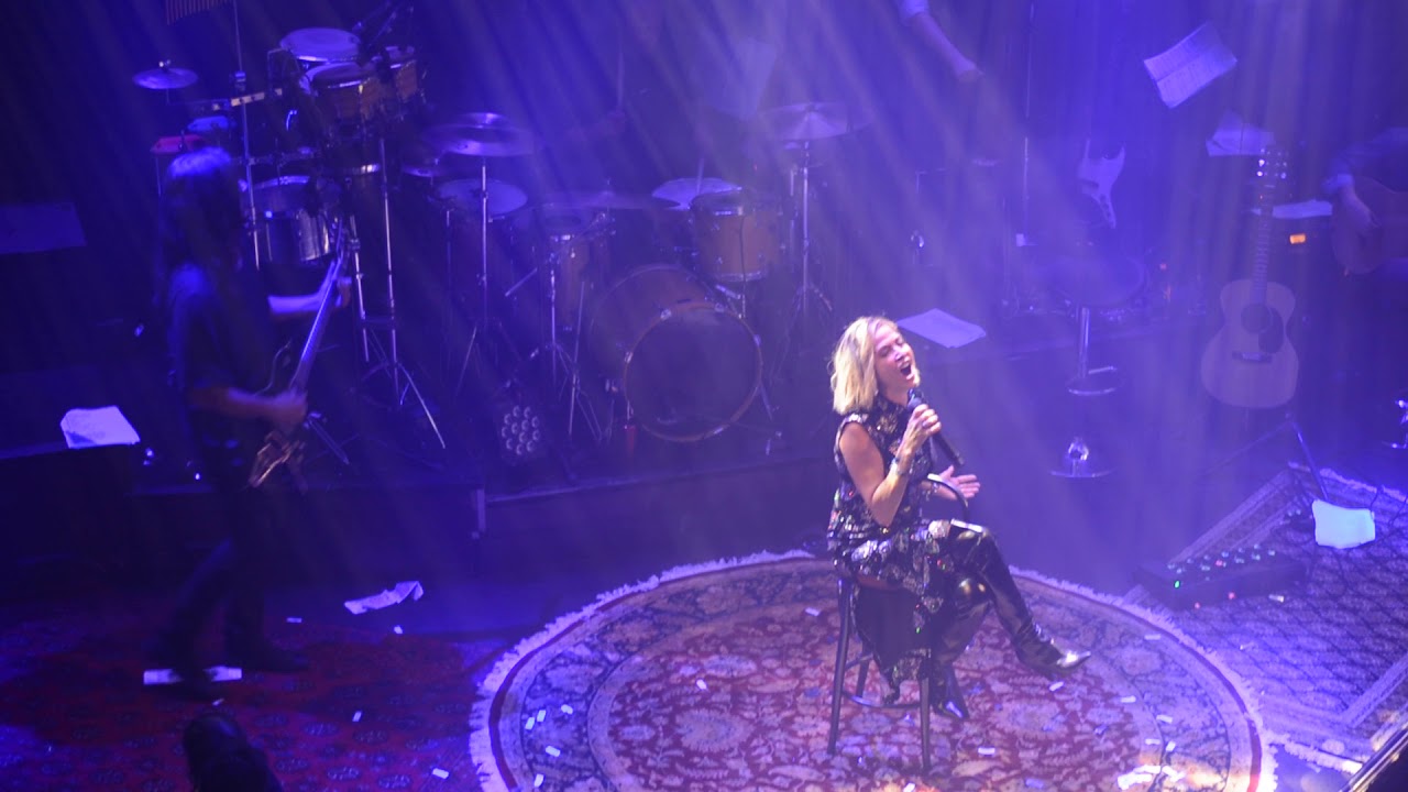 Anna Vissi - Ekei, Afti Ti Fora, Hotel Ερμού 3, 1/12/2017