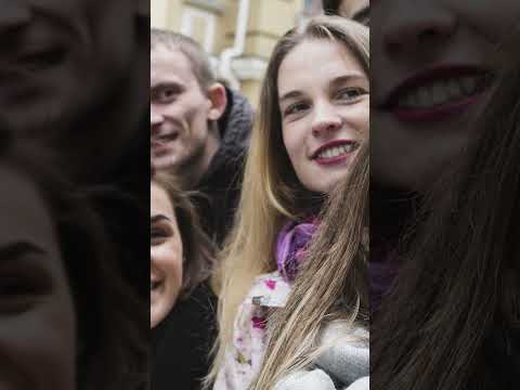 زن و لامپ اضافه  فان  خنده طنز سرگرمی خنده دار باحال