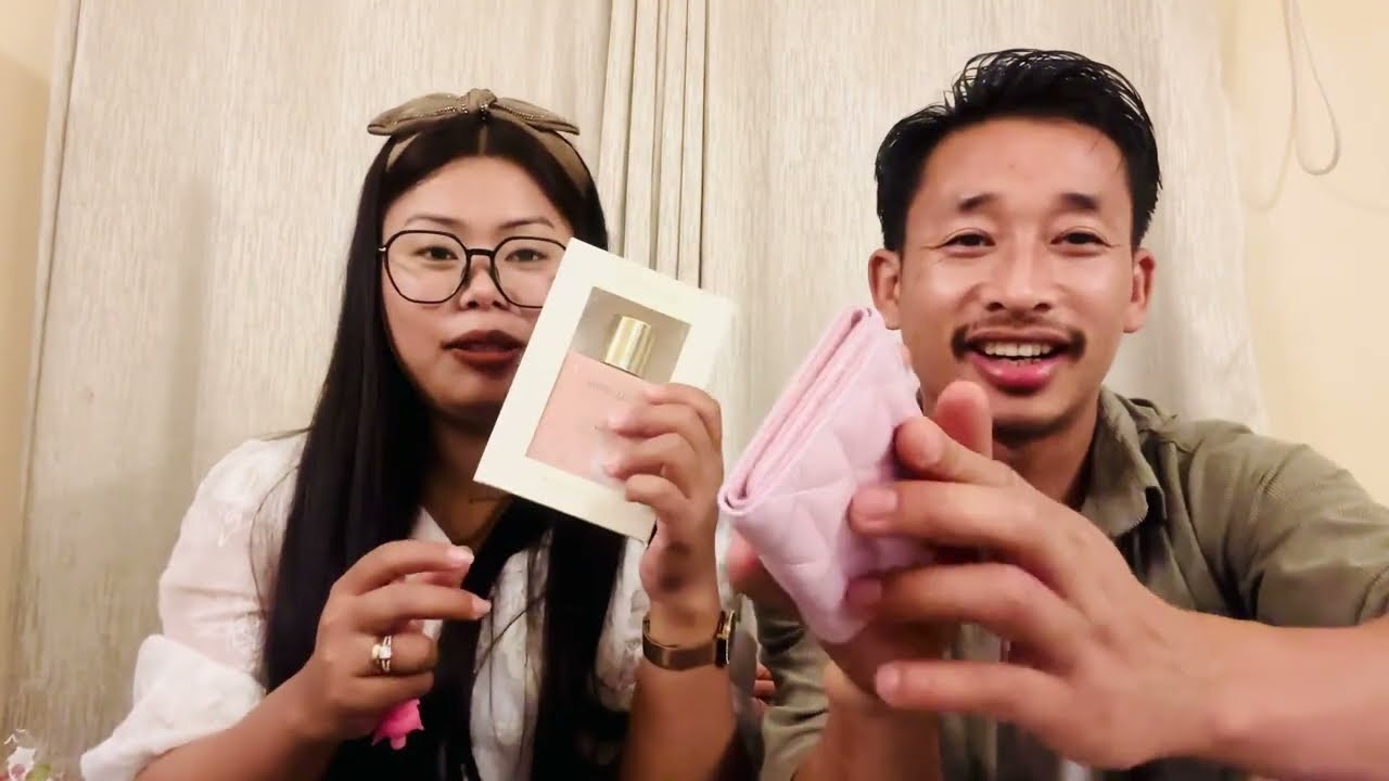 HUSBAND & WIFE VALENTINES DAY GIFTS EXCHANGE ||First vlog with my wife 