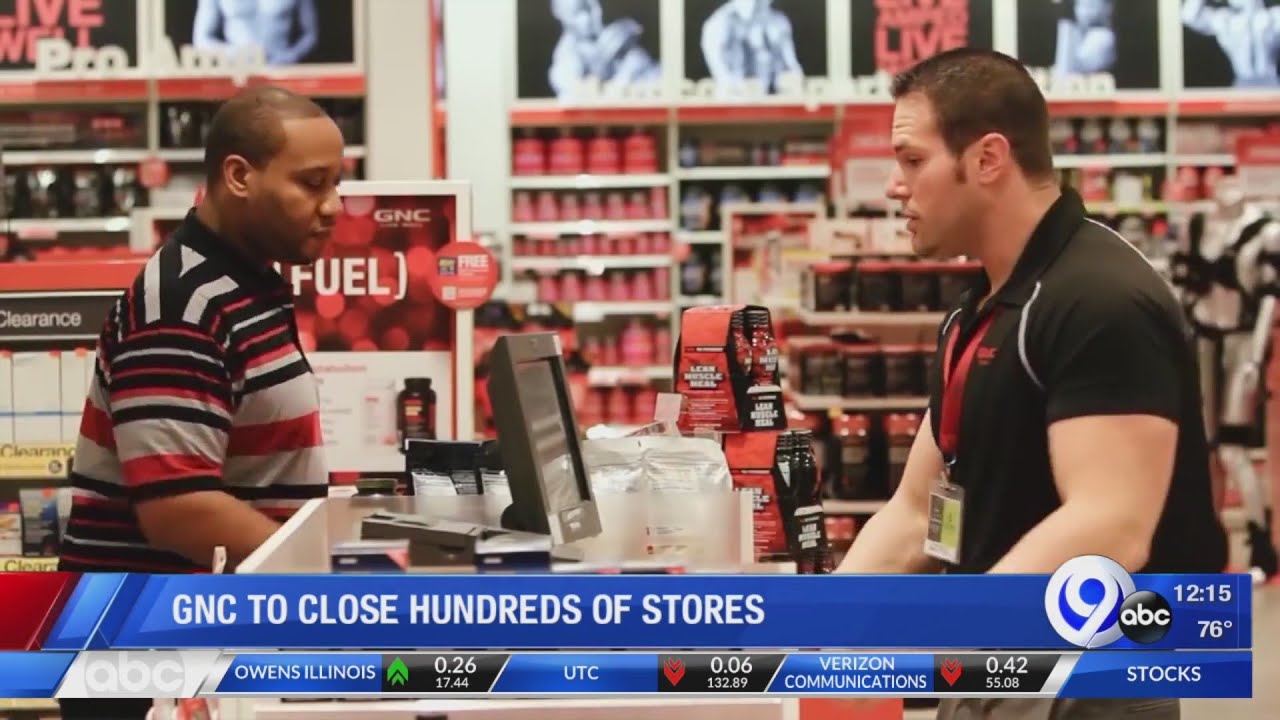 GNC to close up to 900 mall locations