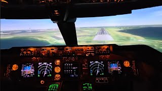BOEING 747 land with 40 knots crosswind. Simulator training.  Easy! 
