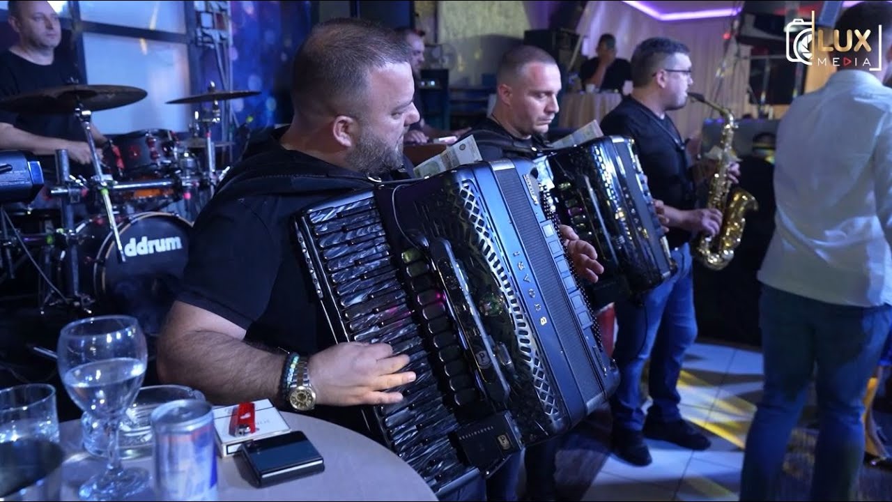 BORKO RADIVOJEVIC & ORKESTAR TIGROVI - KOLO ZA KRAJ