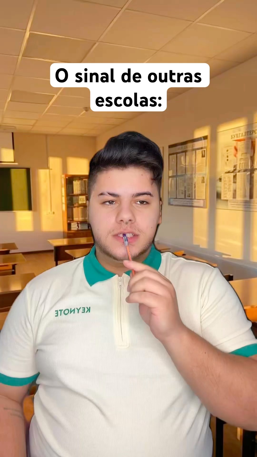 Qual deles é o sinal da sua escola? O 1 ou 2? ?