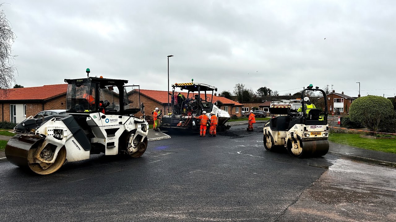 Resurfacing Works-Victoria Drive, Broadfield Road & Cotswold Avenue, Eastington DAY 2-Part 2