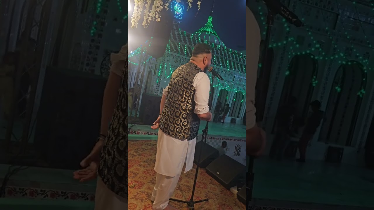 Singer #HardeepBal with #RamMaujiBeatGroupChabbewal in city #Garhshankar #RoshniMela