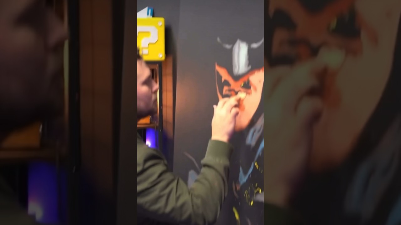 Chris Pratt drawing his favorite Batman 