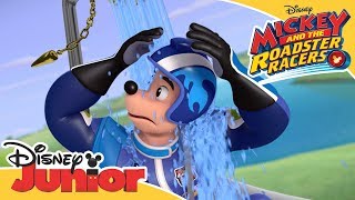 The Gang Give Jiminy A Tour Mickey And The Roadster Racers Official Disney Channel Africa