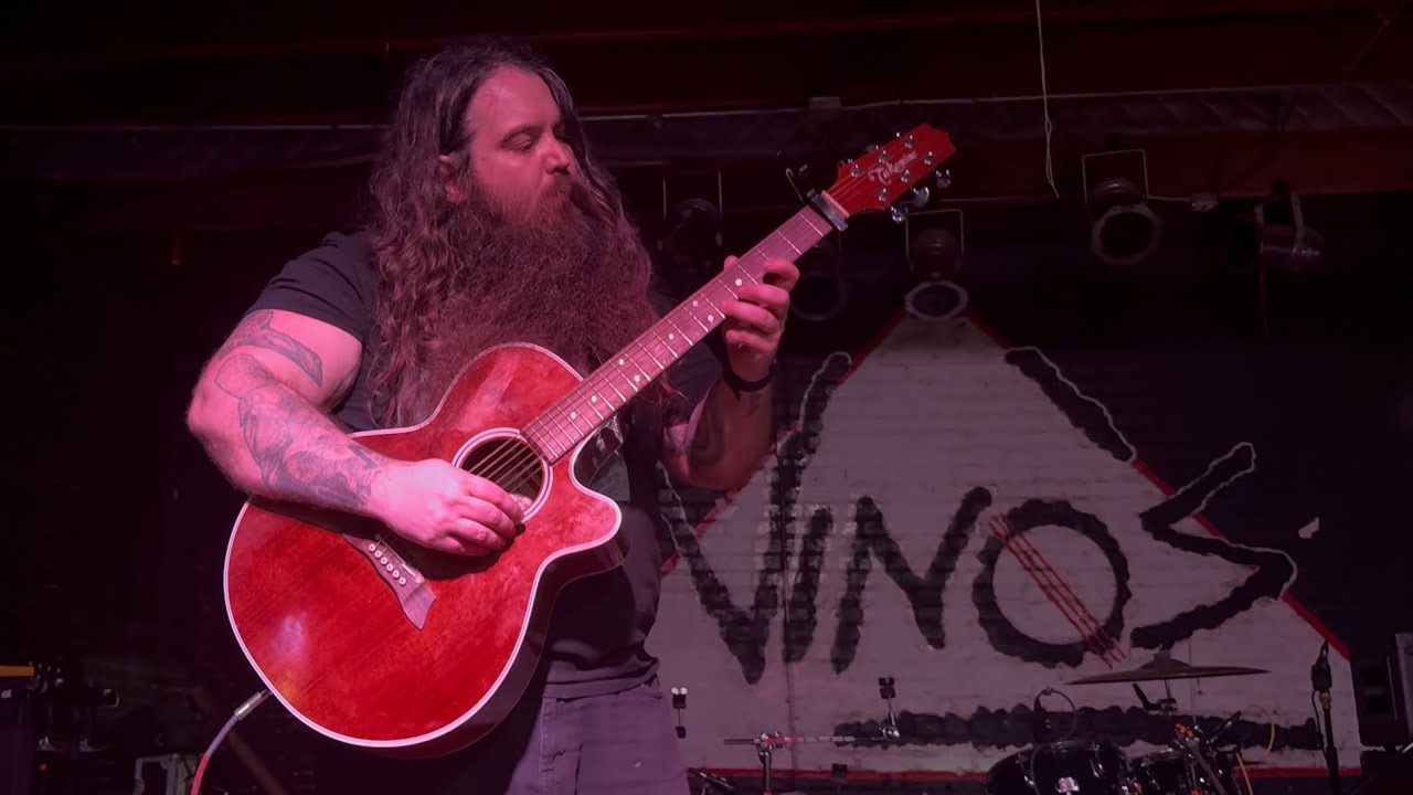 Troy Bennett's Graveyard Lips - Gently (Vino's - Little Rock, Arkansas - 03.06.2026)