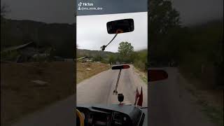 Arabaya Bindim De Yellene Yellene Gidiyorum