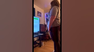 Wii Fit did her wrong 😅 #funny #comedy #nintendo #wiifit #shorts