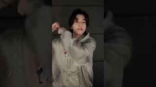 summoning all the jakr out there #kpop #enhypen #jake #jakr#helpmemakethismakesense