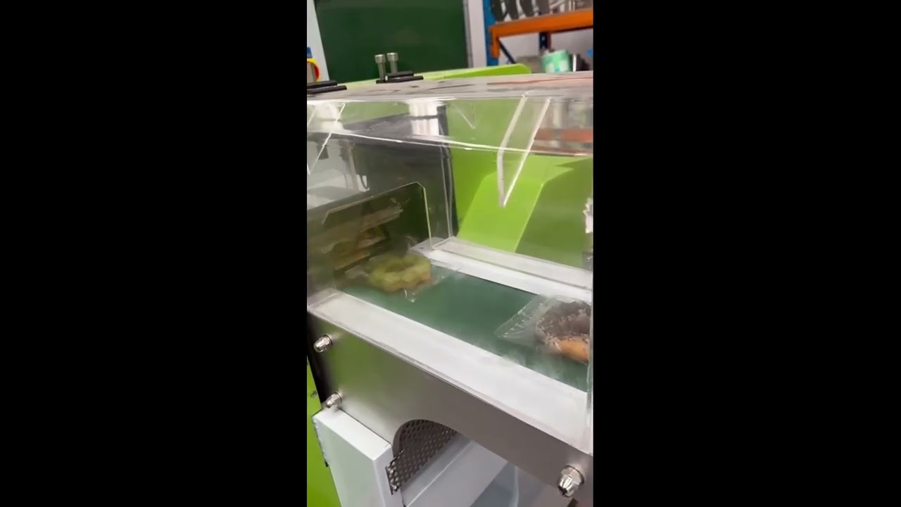 RPM Packaging Machinery - RPM Flow-Wrapper - Doughnuts