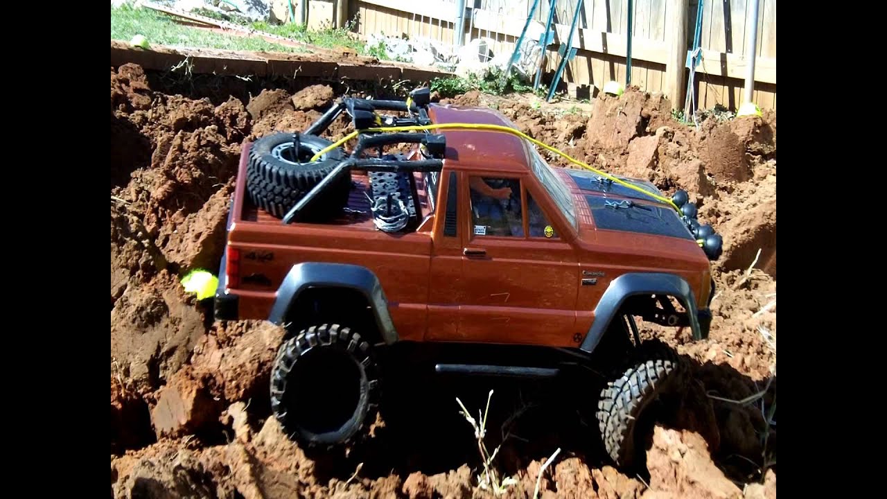 First run of Comanche SCX10 with Gmade MT1901