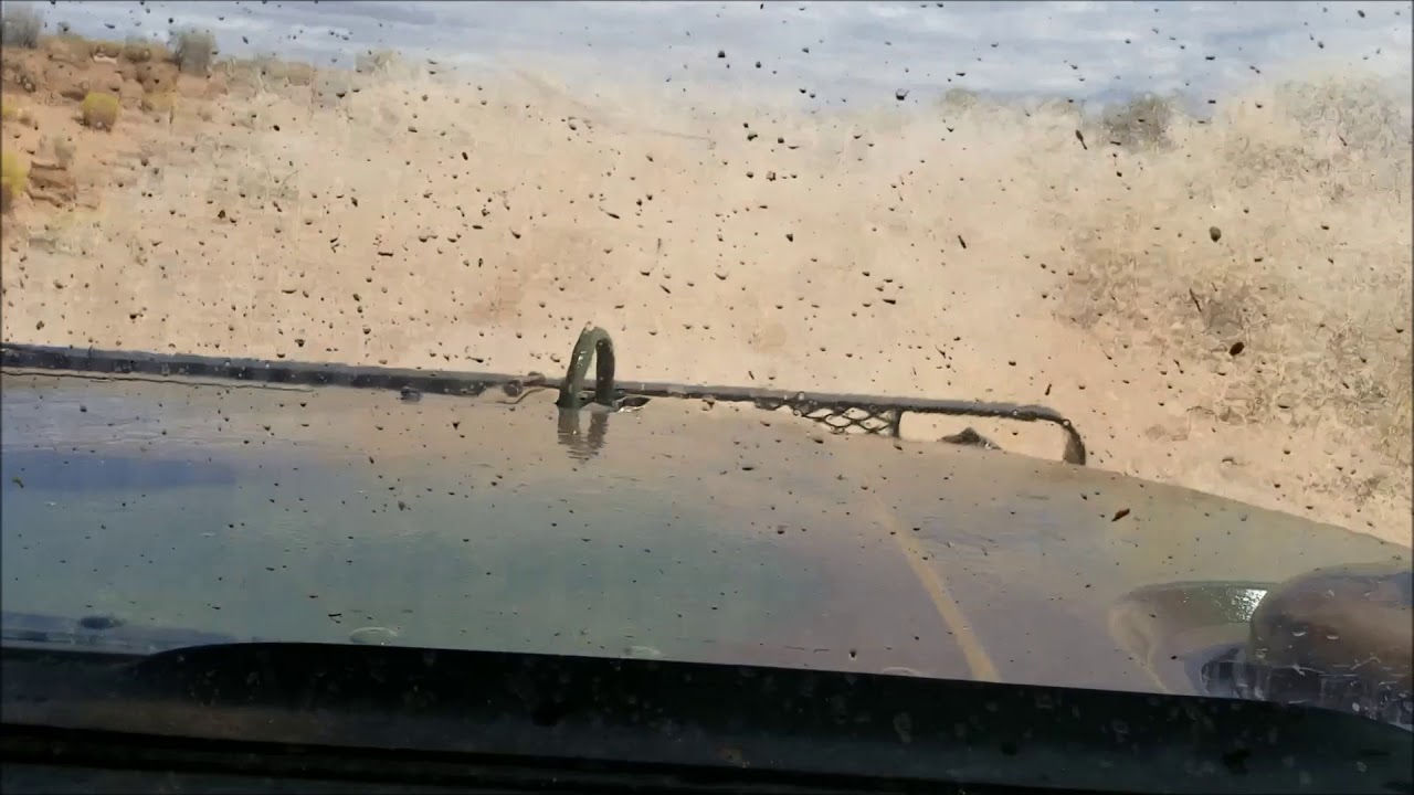 170929 Humvee thru water2