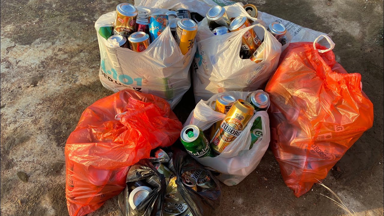 1 lira toplamaya devam. Kaç adet kutu bulduk tahmin edin 