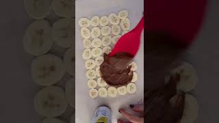 Viral Banana Bark with Nutella &amp; Chocolate! #bananabark #nutellarecipes #nutella #viralrecipe