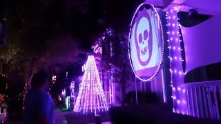 10-19-2018. we stop in disney developed community of celebration,
florida. originally are going to walk around the afternoon before
checking out ok...