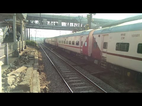 Utkrisht Rakes 11301 Udyan Express with Utkrisht rakes at Kurla. - YouTube