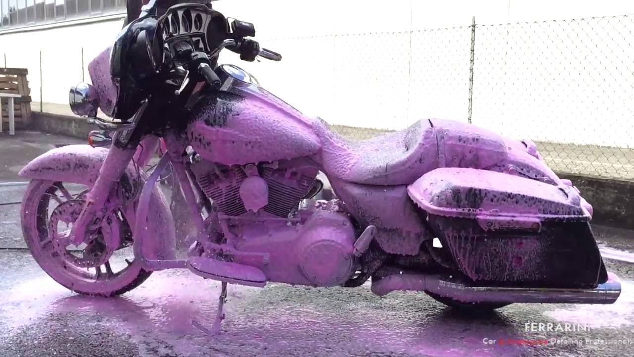 Ferrarini Moto Washing Showcase Onorio Moto - YouTube