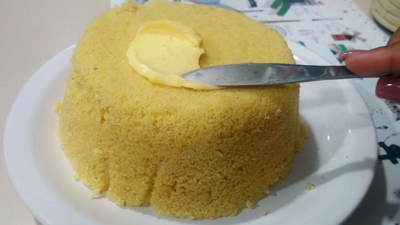 Cuscuz da roça de fubá e farinha de mandioca torrada