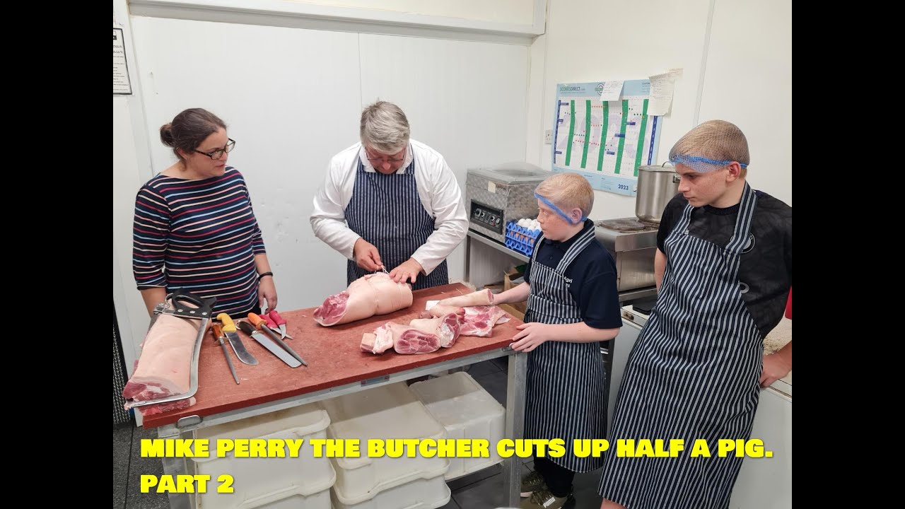 МЯСНИК МАЙК ПЕРРИ РАЗДЕЛЯЕТ ПОЛОВИНУ ПОРОСЕНКА. ЧАСТЬ 2