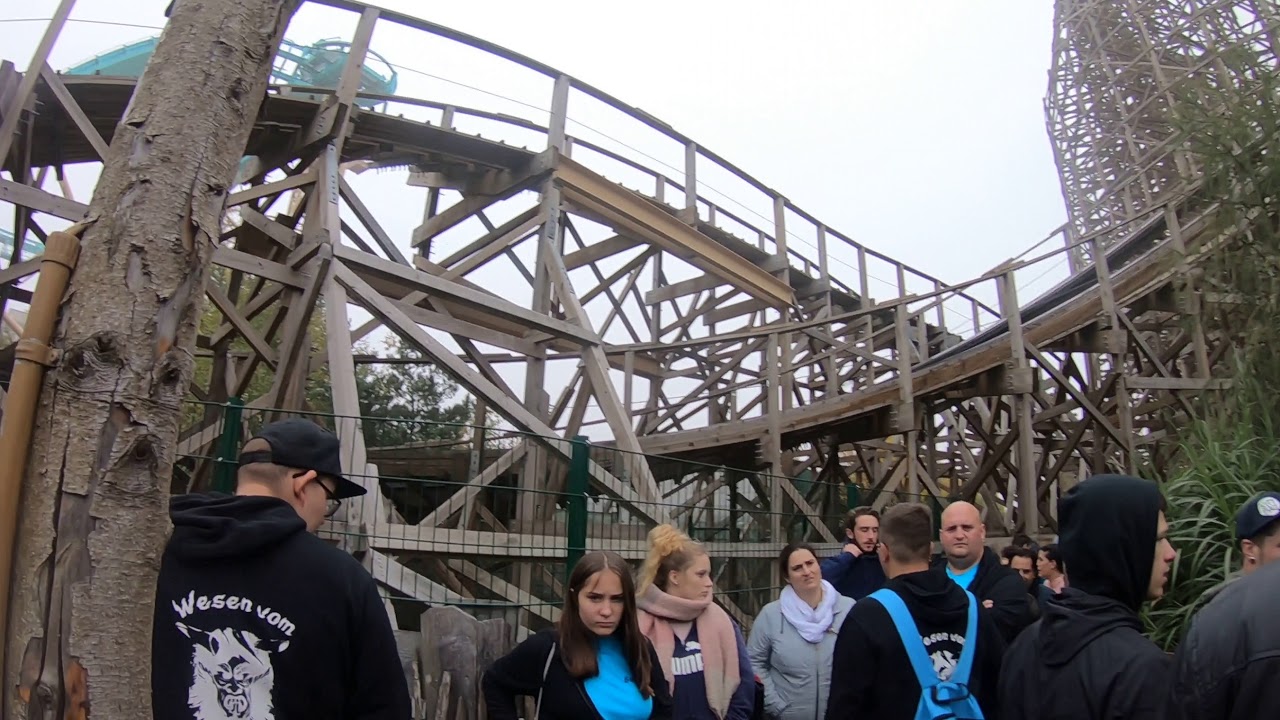 10 DEUTSCHLAND EUROPA PARK HALLOWEEN PARTY 2018 HOLZACHTERBAHN WODAN TIMBURCOASTER