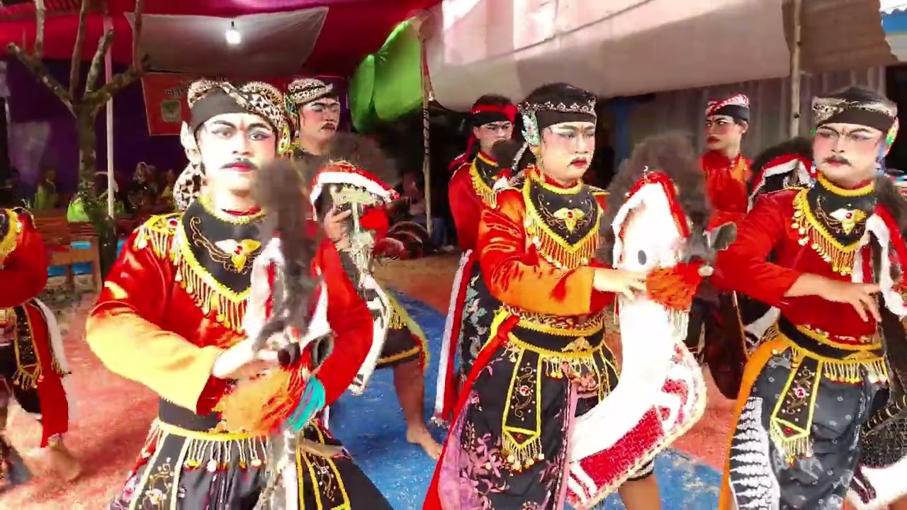 Ebeg Langen Turonggo Budoyo live dk.pesucen ds.semali kec.sempor kab.kebumen