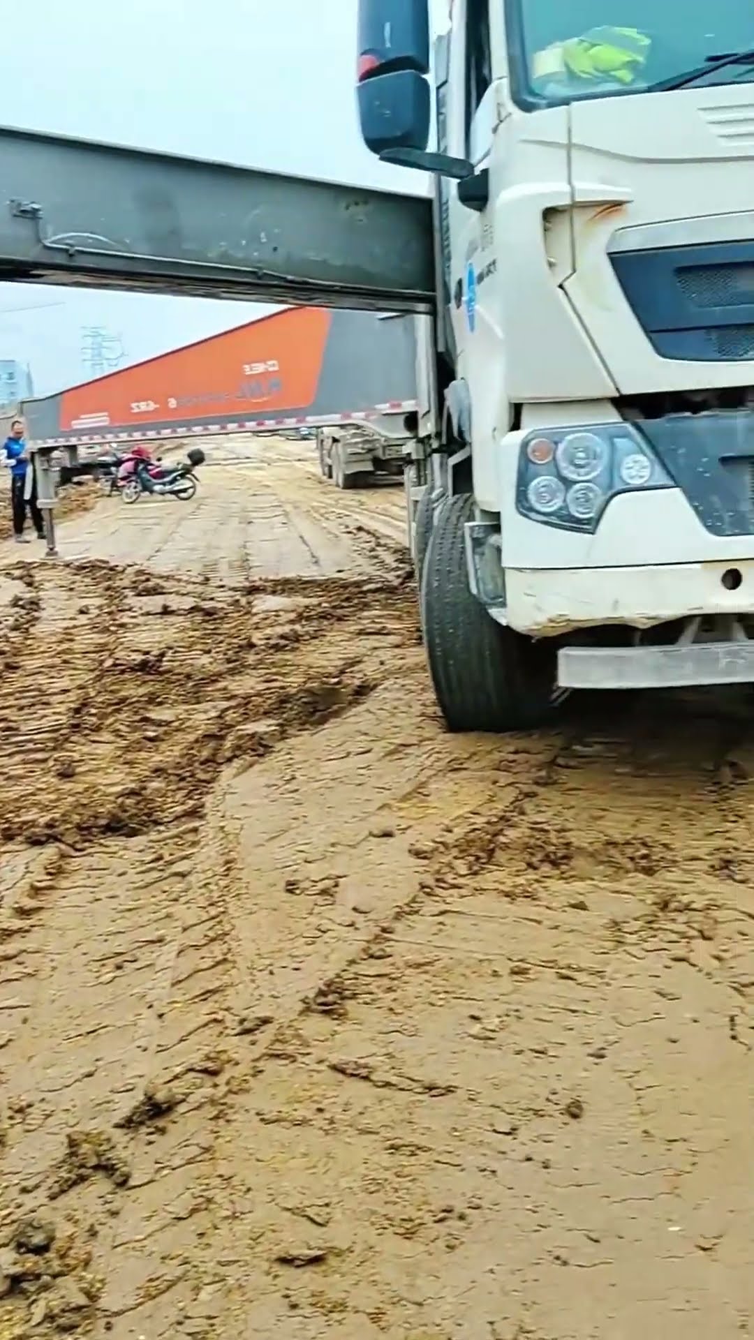 Concrete pump truck conveying process- Good tools and machinery make work easy