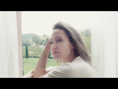 Видео: Анджелина Джоли - новое лицо Герлена