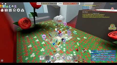 Harvesting The Candy Planter in Bee Swarm Simulator (Roblox)