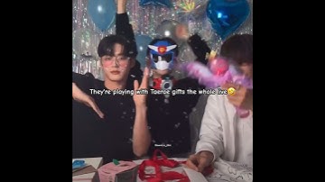 This gift is useful😂 #zb1 #zerobaseone #jiwoong #zhanghao #gyuvin #shortvideo #shortsfeed #shorts