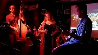 CENTERPIECE - BAEZA&GUINEA TRIO - ENREDARTE
