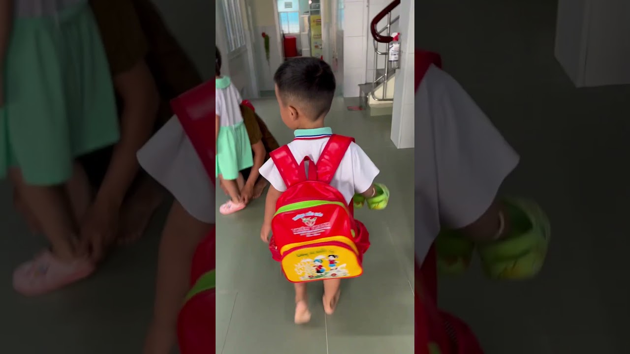 Bé đi học ngoan ❤️❤️❤️