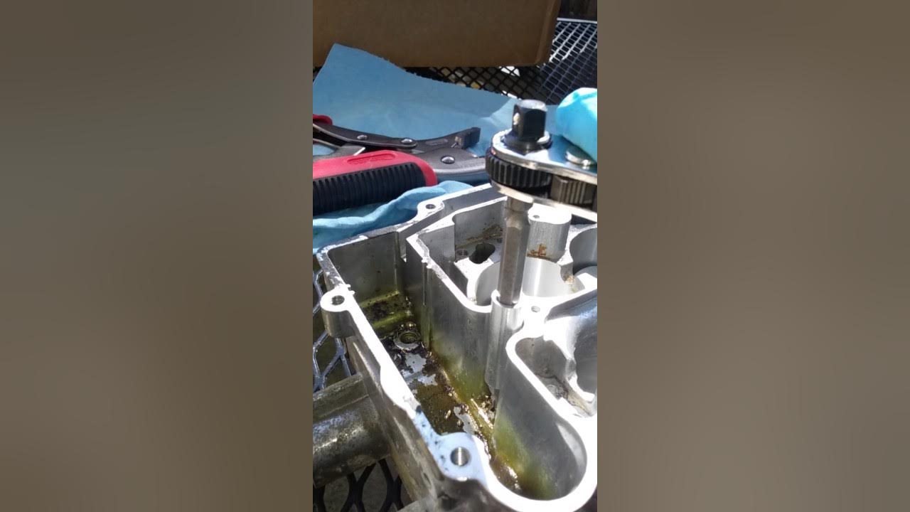 Removing stuck jets Edelbrock 1406 YouTube