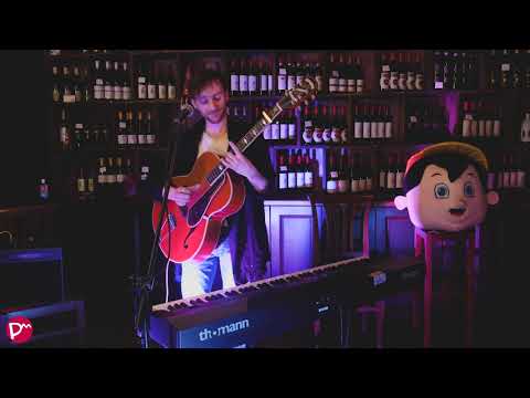 The Boy Who Learned to Fly - Nathan Mac gig at Pinocchio Restaurant in Temple Bar