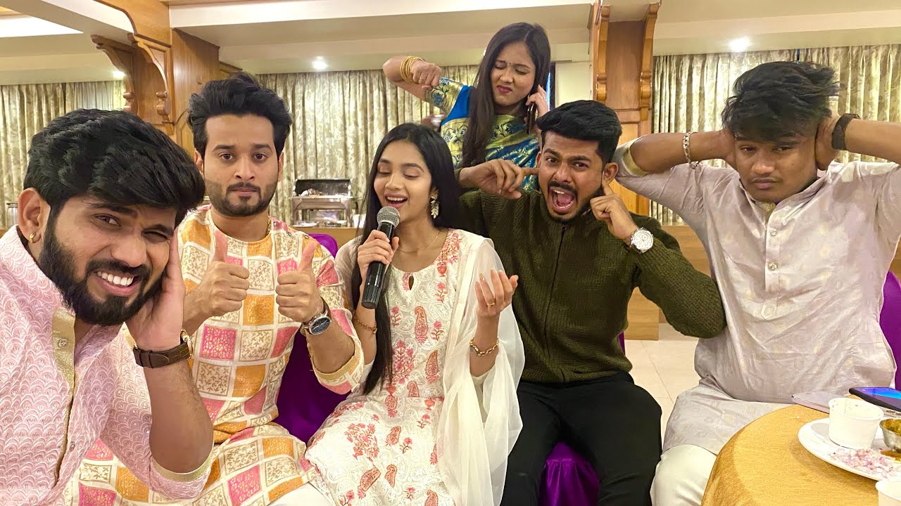 🤣Sanika च गाणं ऐकून Event मधून सगळे गेले पळून 🤣 | Akshay Athare |