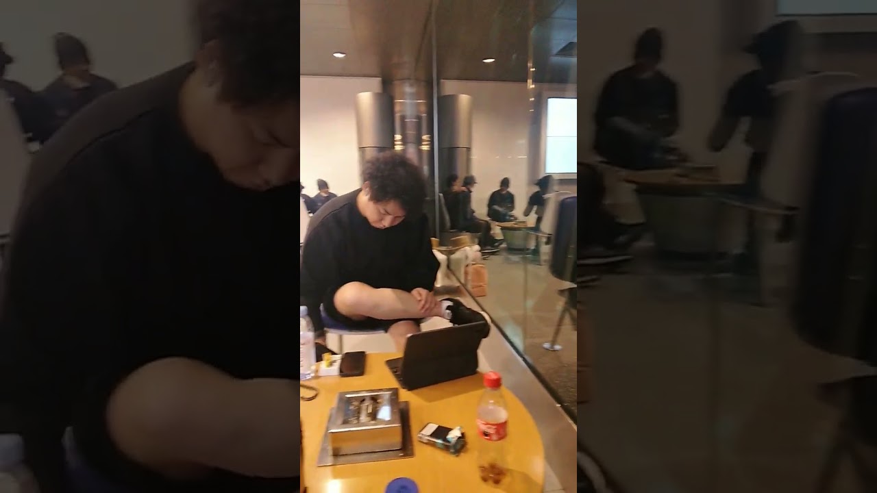 nice smoking lounge at Doha Qatar Airport YouTube