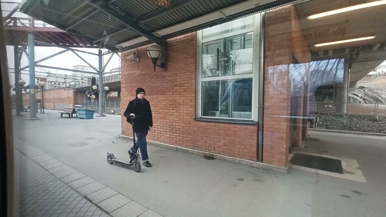 Pendeltåg Från Jakobsberg Till Bålsta