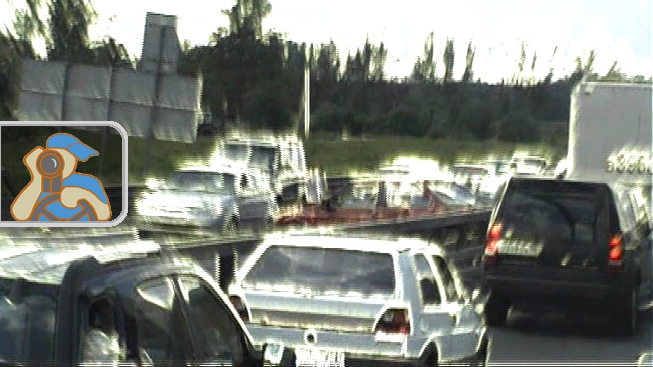 Ротозеи у аварий (+ разговоры по рации на 15-м канале) - YouTube