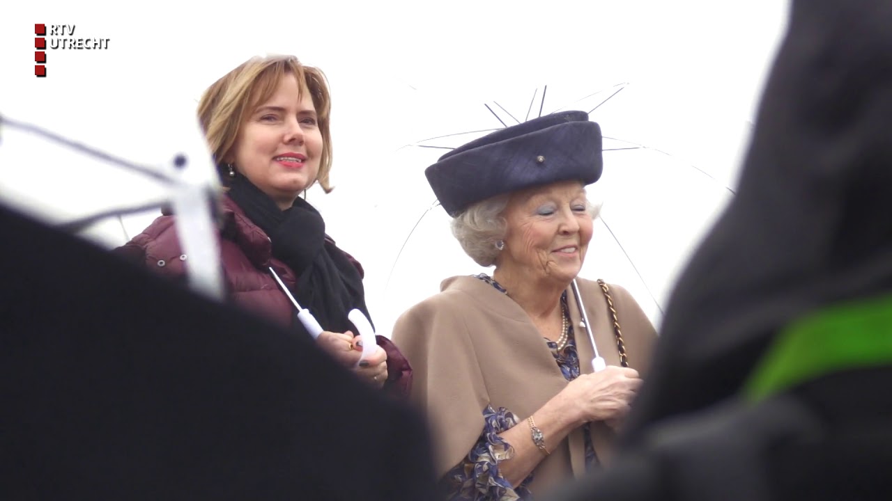 Beatrix opent 3e kolk sluizencomplex Nieuwegein [RTV Utrecht]