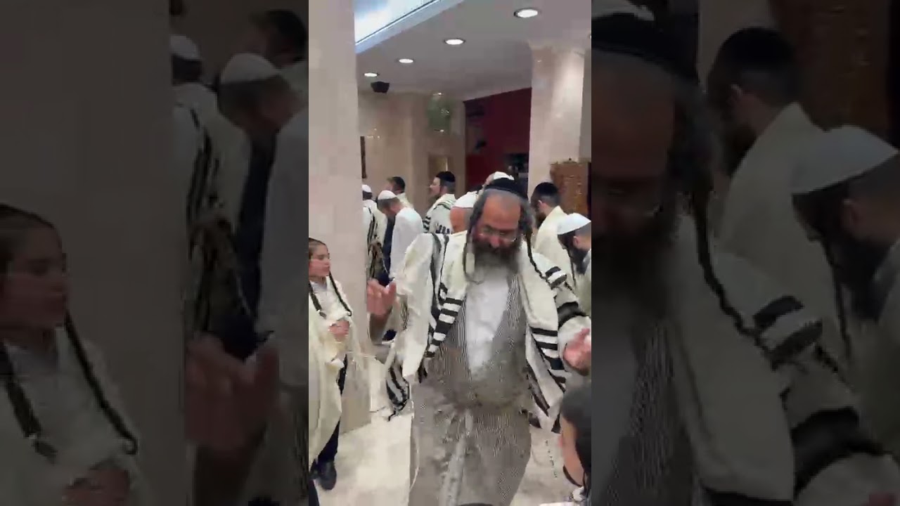הרב שלום מזור בשמחת החג מאחל חג שמח לכל בית ישראל