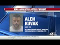 Man arrested after fleeing police on I-65