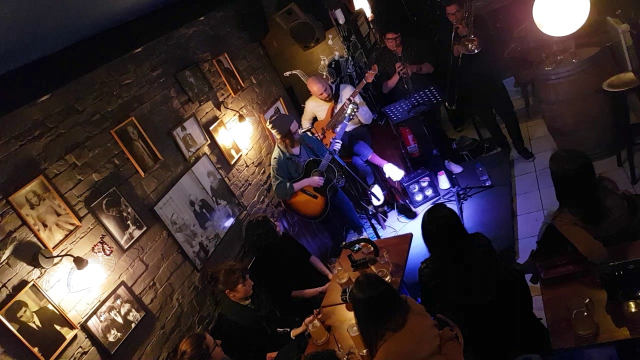 Cheap Blonde — Mold Baby (& The Queen Midas) So So Glos cover // Live at L’Oasis 244 Paris