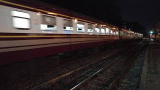 ขบวน 102 ALS.4151 ถึงหลักสี่ ล่าช้า