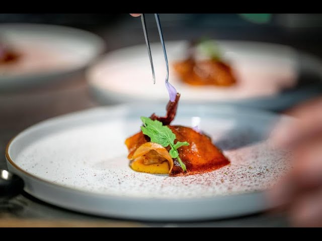 Interview en cuisine avec le chef deux étoiles, Alexandre Mazzia