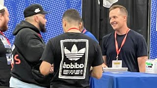 I CAUGHT SOMEONE STEALING CARDS AT THE NATIONAL CARD SHOW ! DAY 4 VLOG