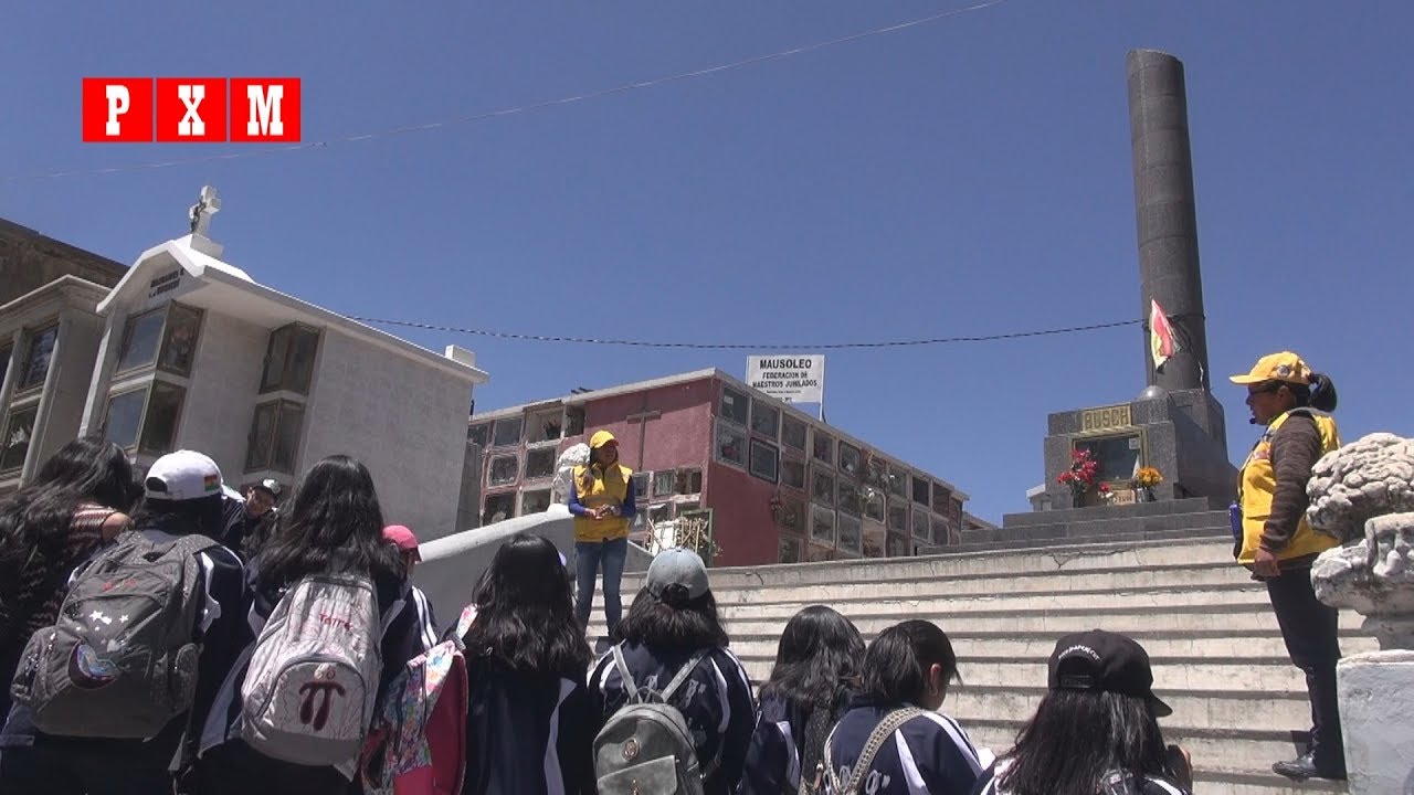 Los mausoleos de Carlos Palenque y Germán Busch son parte del recorrido del Cementerio General