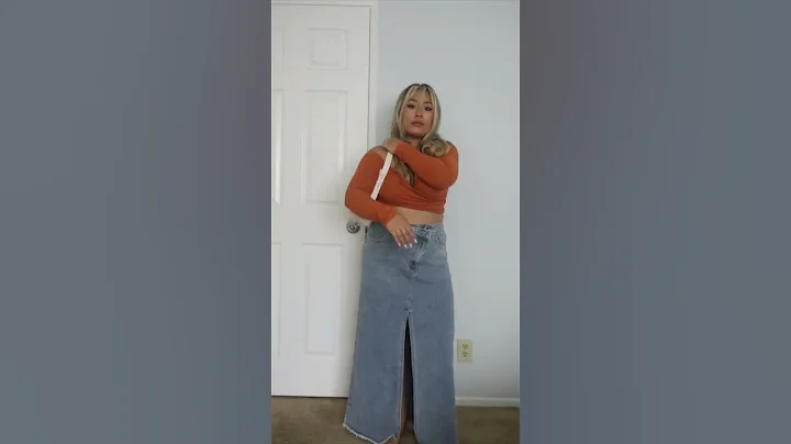 STYLING A MAXI DENIM SKIRT 💙 - More outfit ideas & how to style in my latest video!