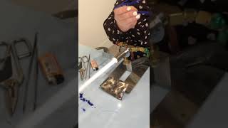 Sculpting the Glass - Anna Lou Glass Artist