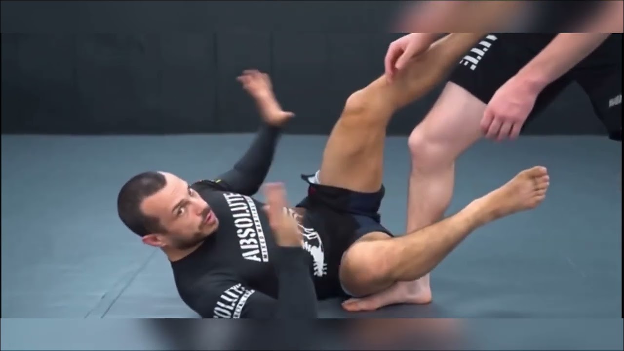 Как использовать Reverse De La Riva от Лахлана Джайлса